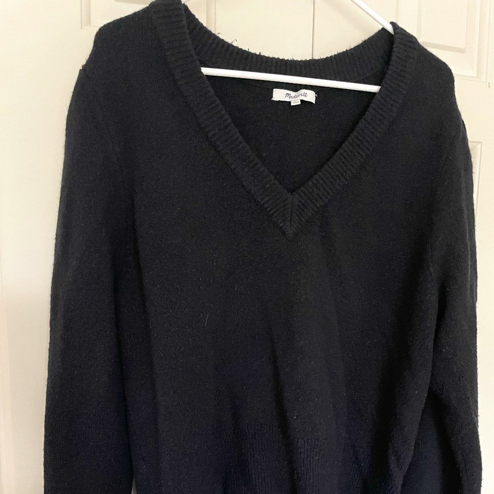 Madewell black puff sleeve v neck black sweater